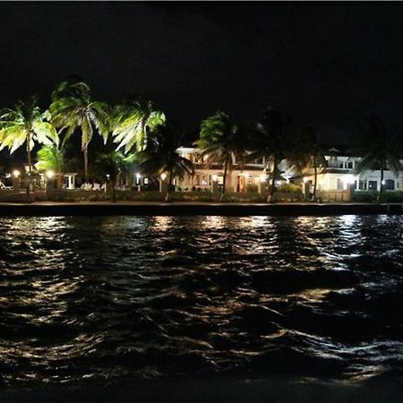 Hotel Isla Bonita Yacht Club San Pedro  Exterior foto